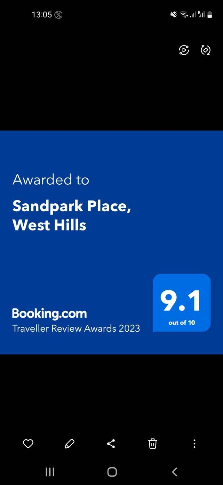 Sandpark Place, West Hills Mile 11 Exterior foto
